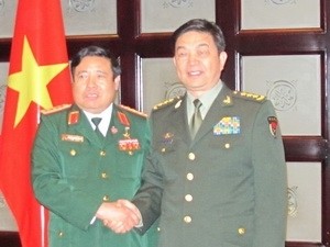 Vietnam Defence Minister meets Chinese counterpart - ảnh 1